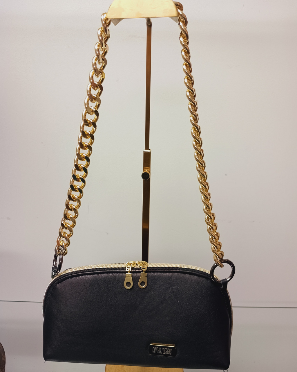 The Amelia — Effortless Elegance