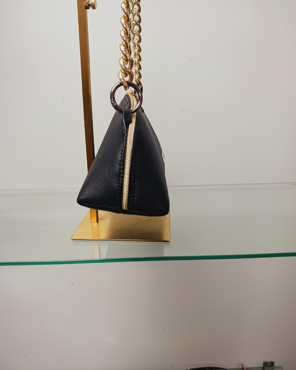 The Amelia — Effortless Elegance